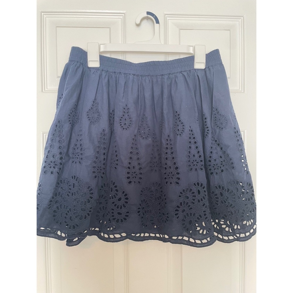 Vince Camuto  Women's Navy Blue
Eyelet Skirt Size L